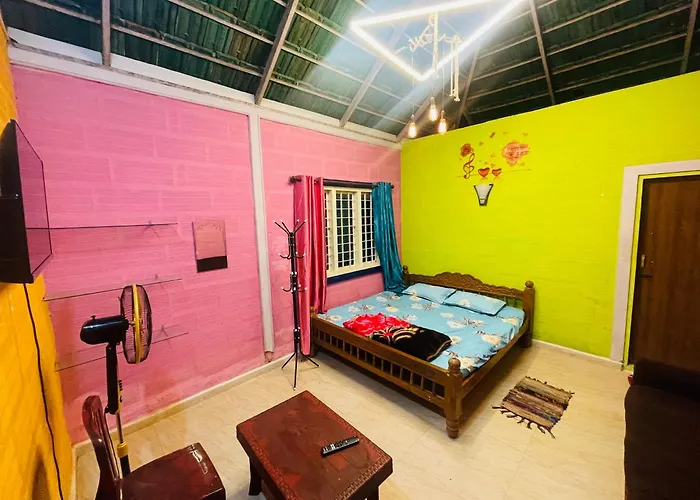 Lakshmi Nikunj Estate Stay