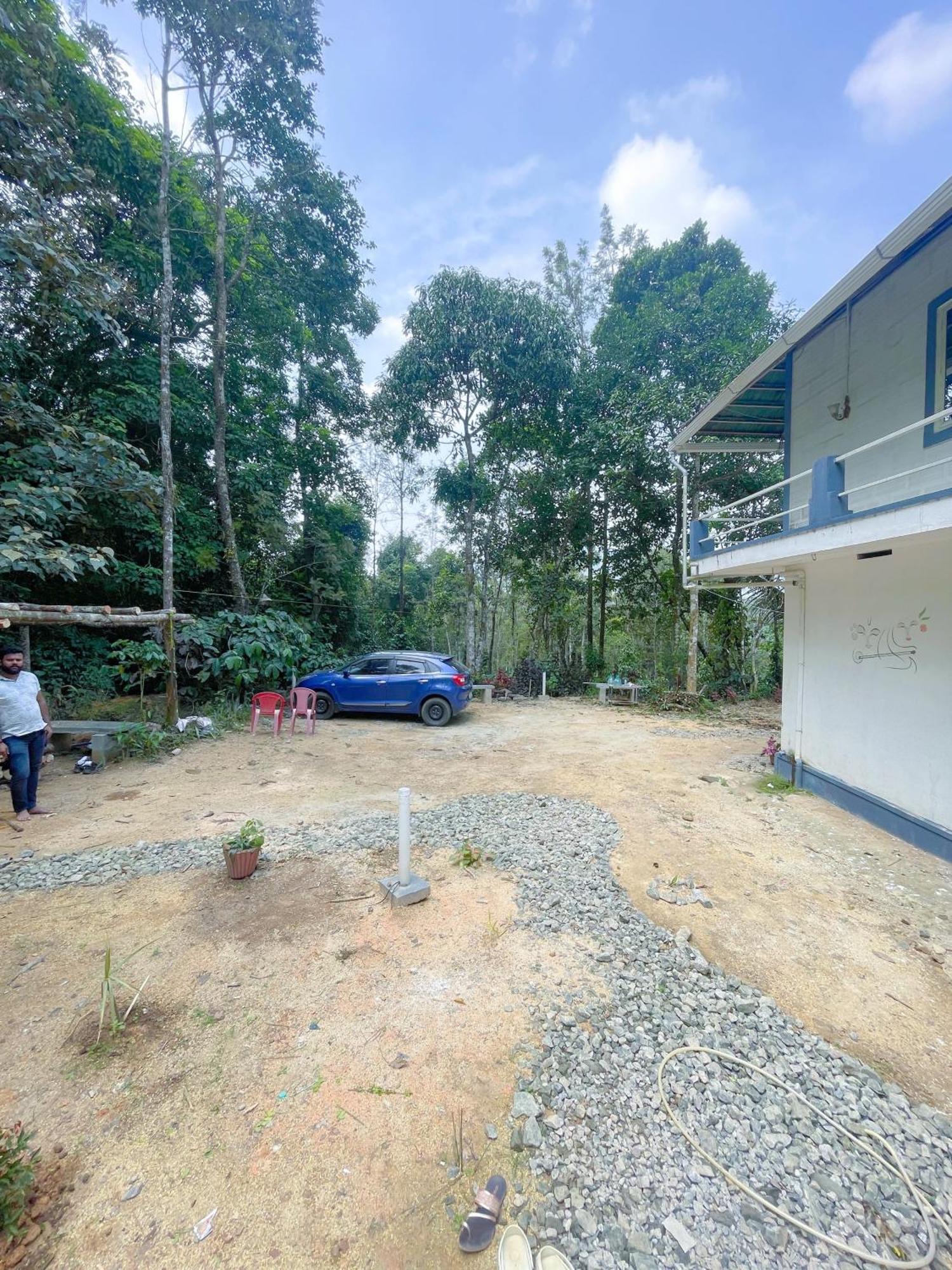 Lakshmi Nikunj Estate Homestay *