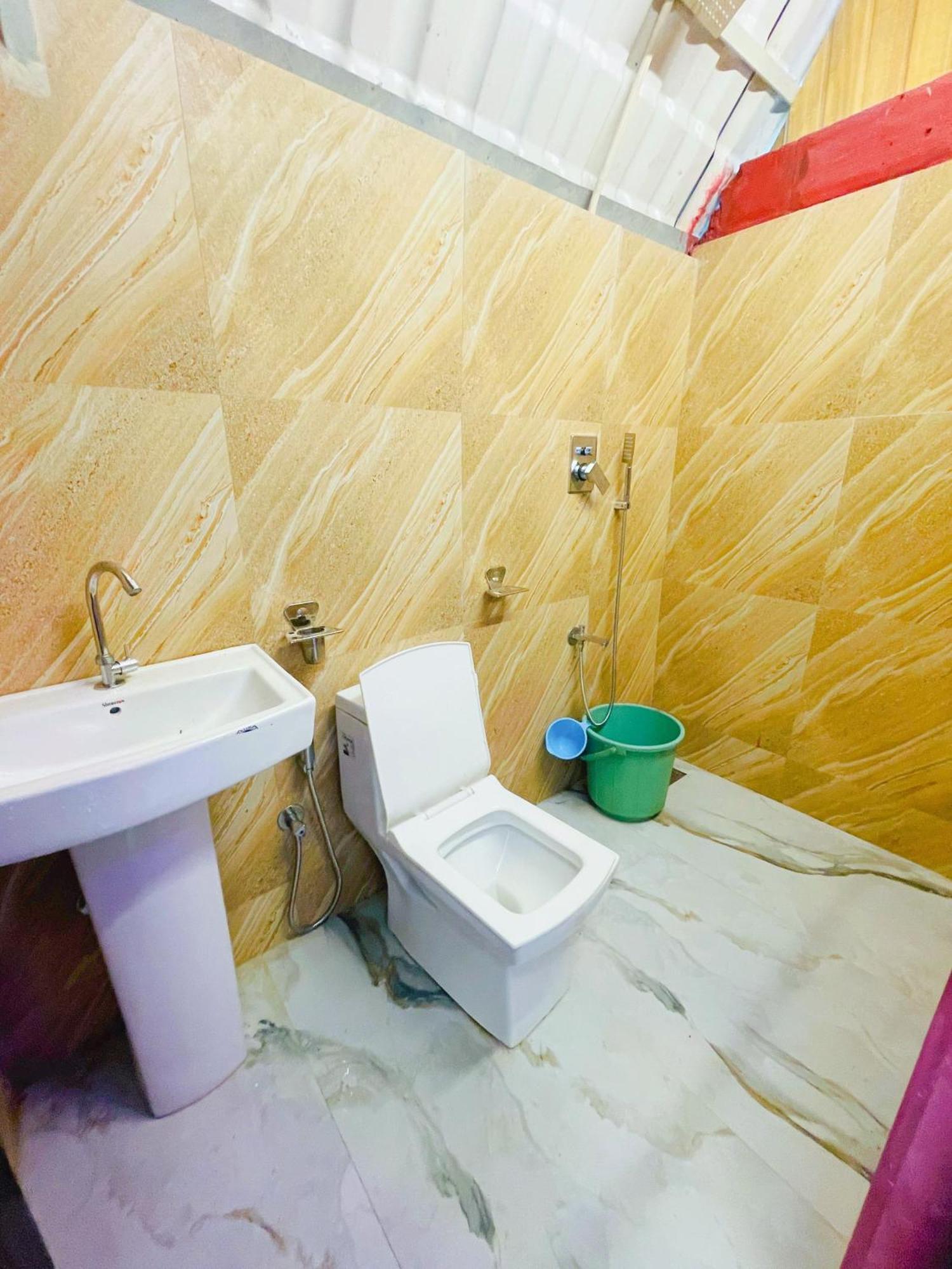 Lakshmi Nikunj Estate Homestay *