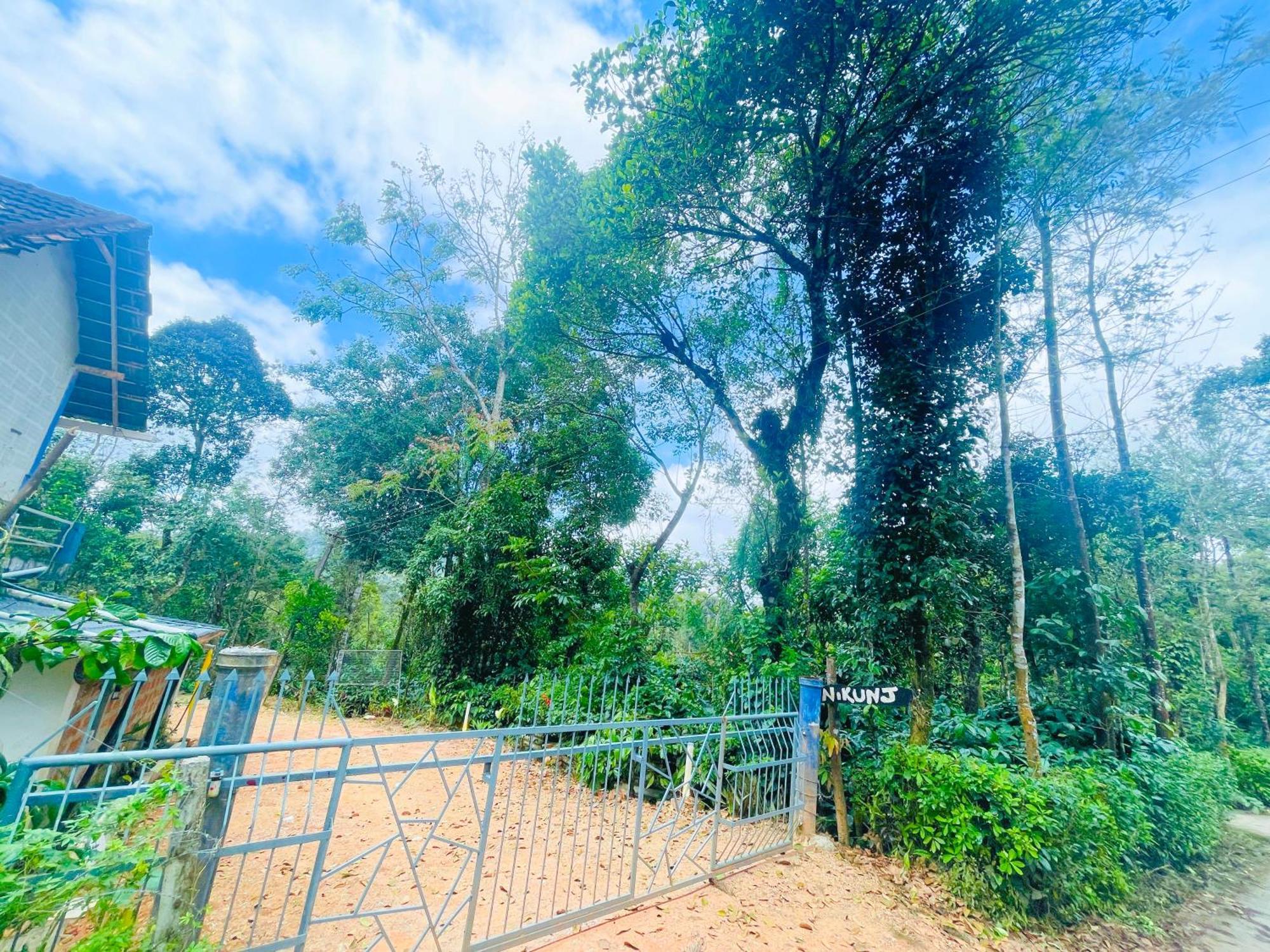 Lakshmi Nikunj Estate *